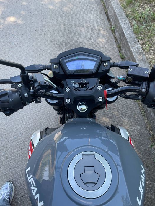 Мотоцикл Lifan SR220
