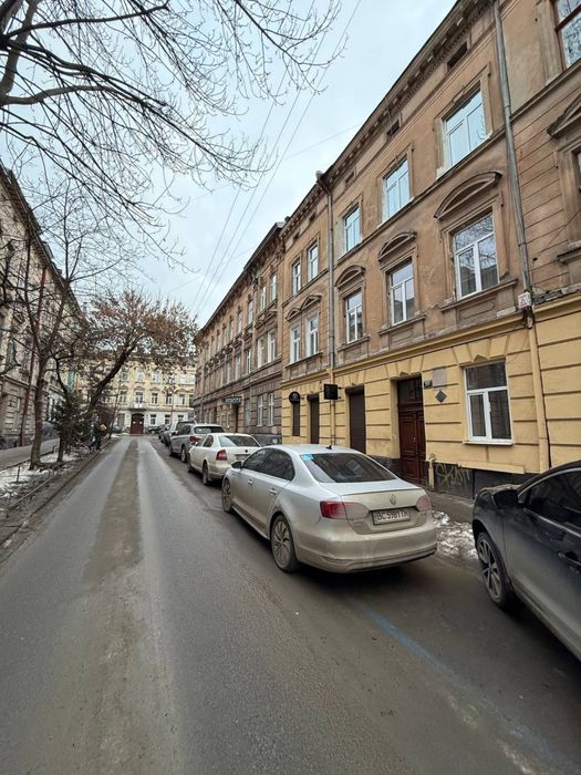 Оренда 1-кімнатної квартири, вул. Меретина (р-н Львівська політехніка)