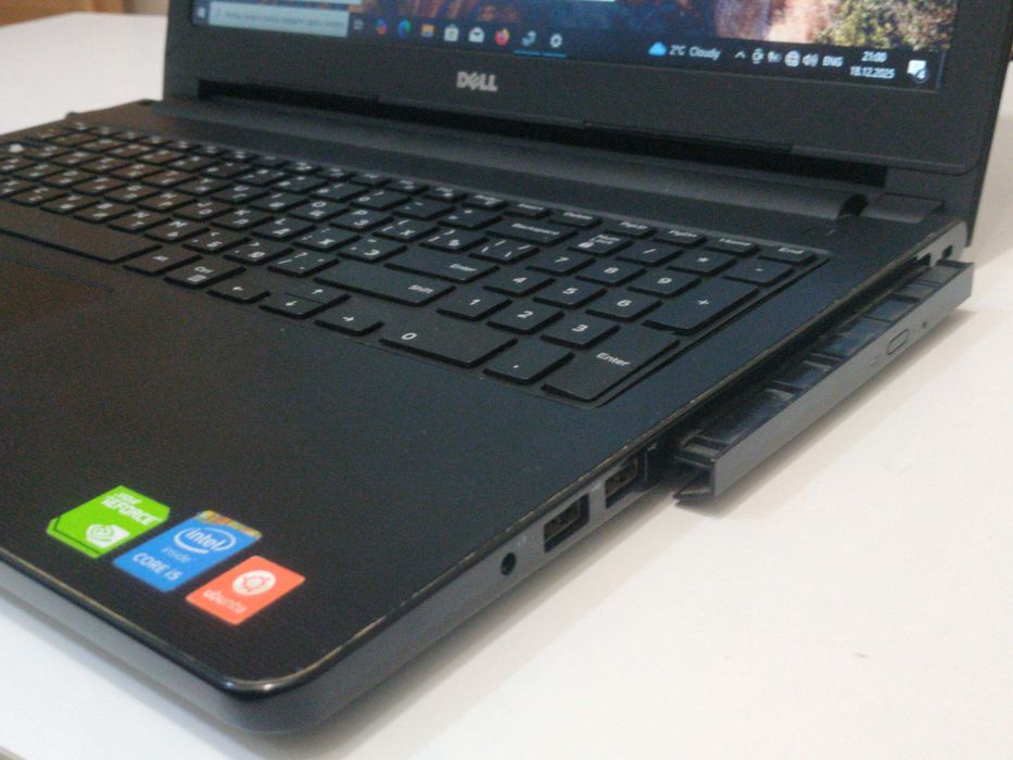 Dell Vostro 3558 i5-5250 GeForce 820M