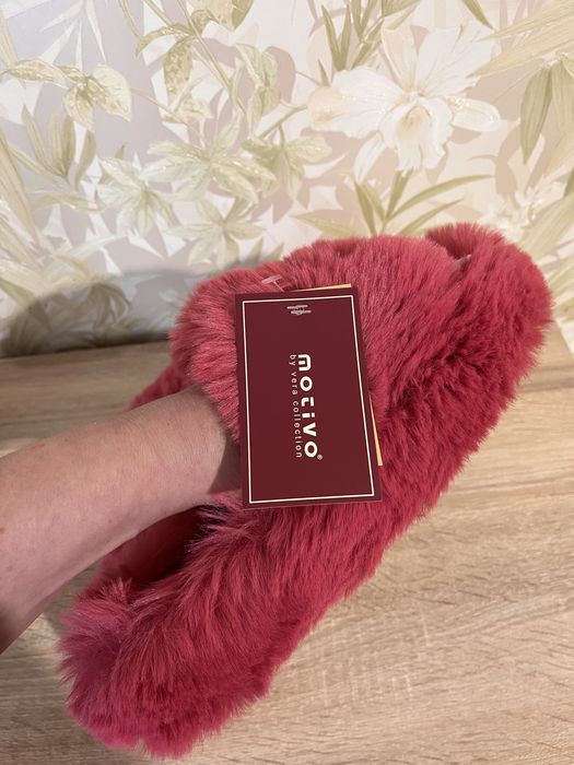 Женские меховые тапочки