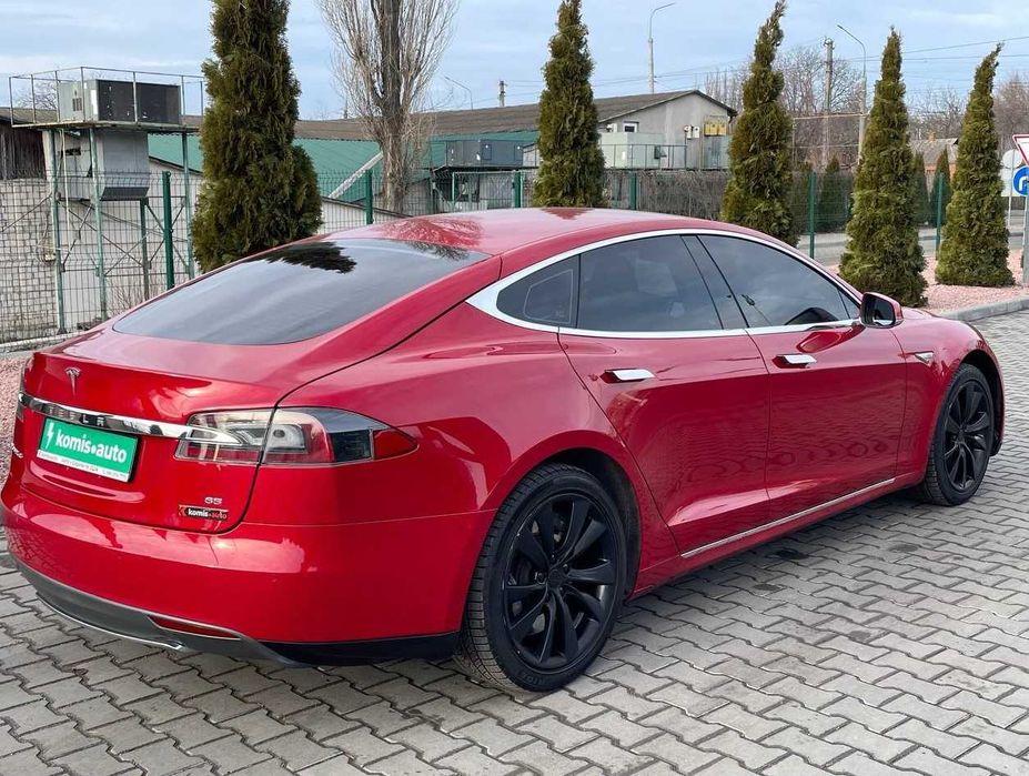 Продам Tesla S 2014. Можна в розстрочку, під викуп