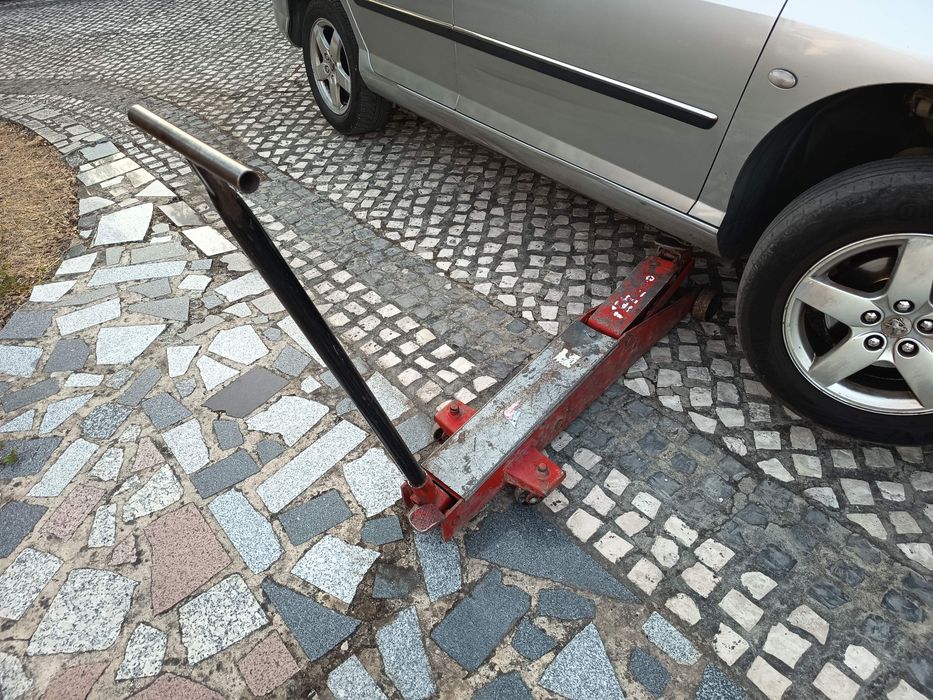 Macaco hidráulico carro