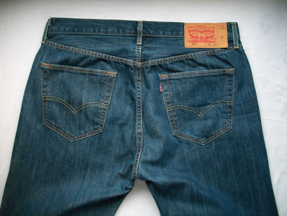 Классические джинсы Levis 501 размер 36 -32 пошив Болгария