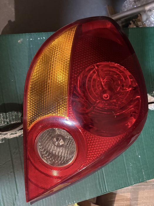 Hyundai coupe 02-06 lampa tyl tylna lewa prawa komplet