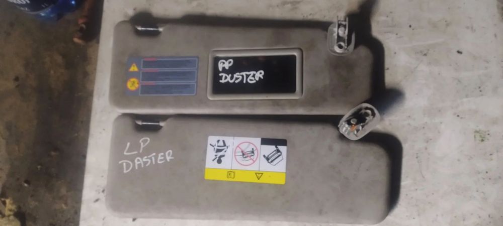 DACIA DUSTER I osłona przeciwsłoneczna