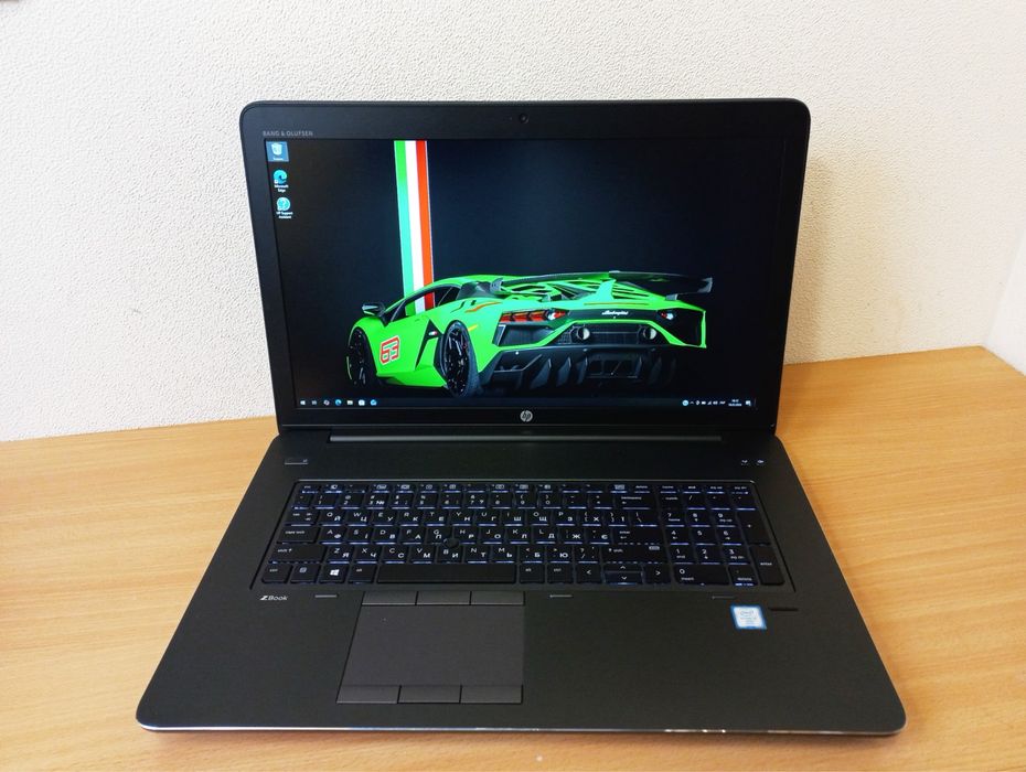 Игровой ноутбук HP Zbook 17 FHD IPS G3 i7-6820HQ/16/500/M1000M