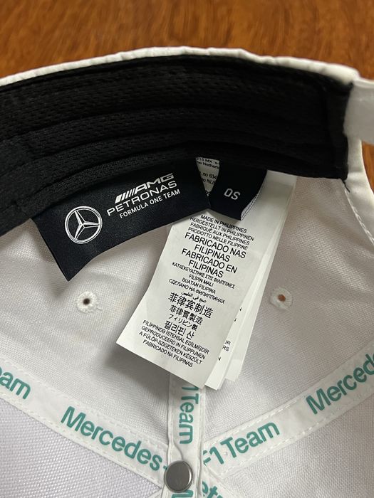 Кепка Mercedes-AMG F1 Petronas Formula One Team біла