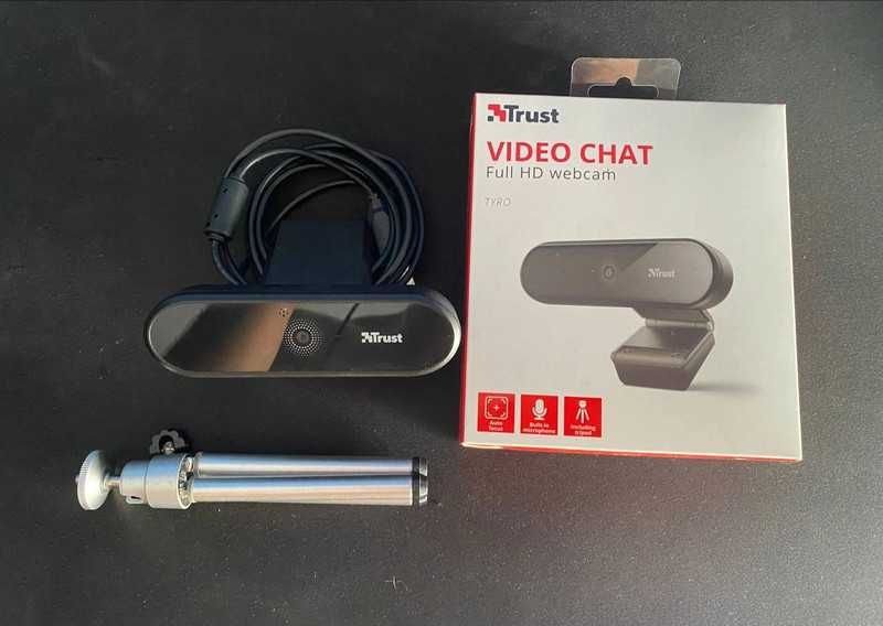 Microfone KROM Kimu Pro + Webcam Trust Tyro Full HD