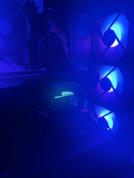 Komputer gamingowy – RTX 3060 | Ryzen 5 | 16GB | SSD