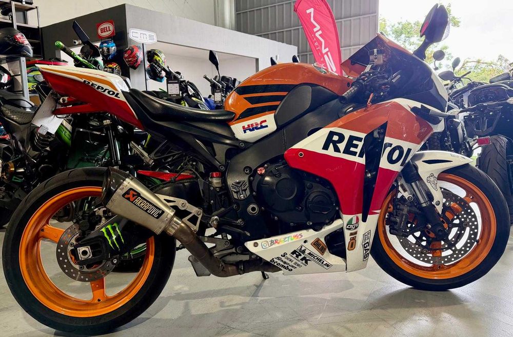 Moto CBR1000 RR Fireblade repsol