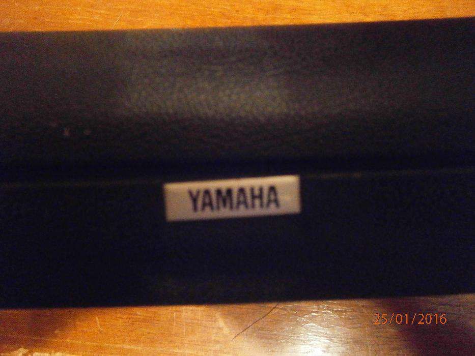 Flet poprzeczny YAMAHA YFL-381 sygn. próbą srebra 925