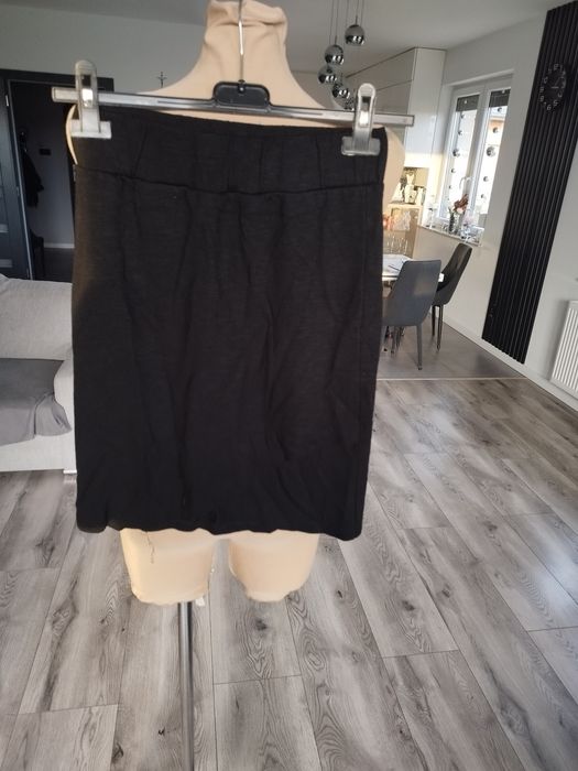 R.32 34 esmara czarna spódniczka mini kopertowa
