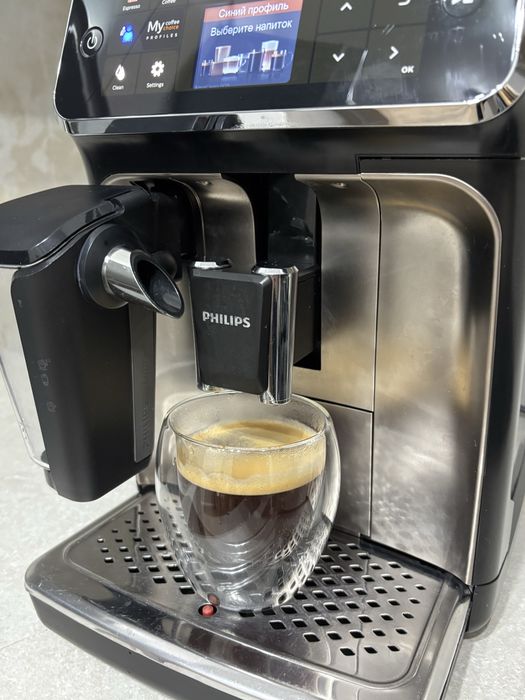 Кавомашина Philips late go 5400