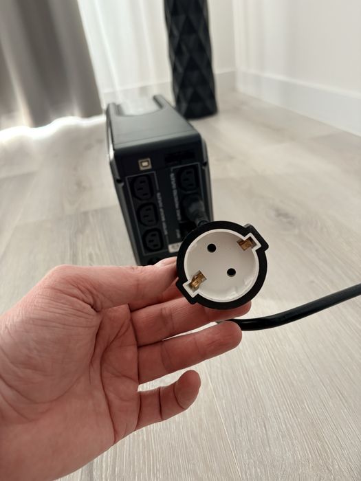 Powercom IMD 825AP