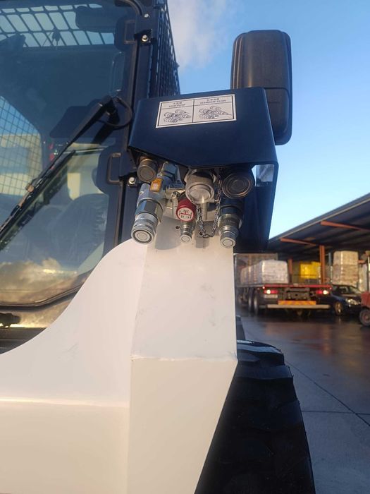 Bobcat Minicarregador, pá carregadora YANMAR