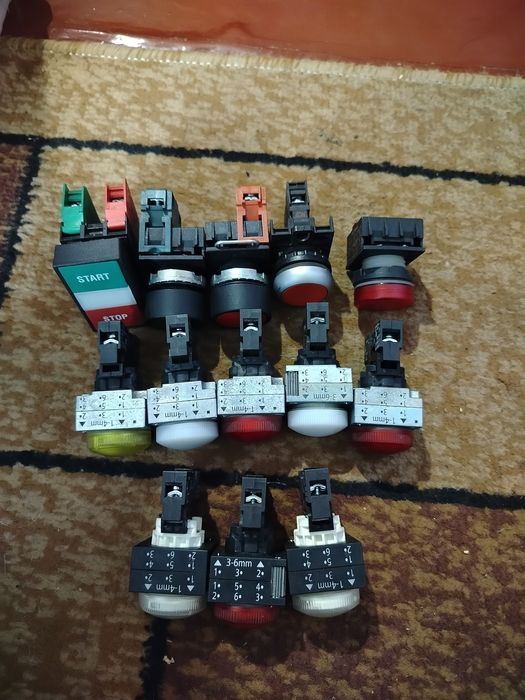 Кнопки, светосигнальная арматура Siemens