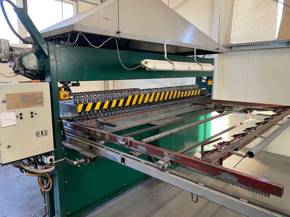 Zgrzewarka wielopunktowa do produkcji paneli ogrodzeniowych