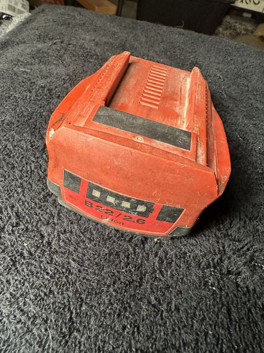 Hilti bateria b22/2.6 li-on uszkodzona