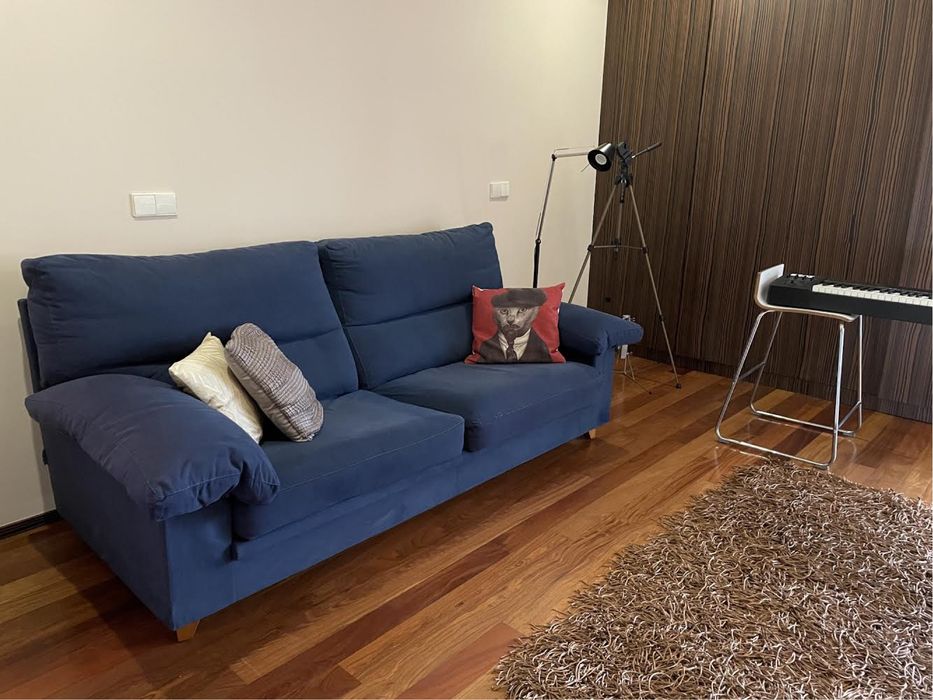 Sofa 3 lugares em alcantera