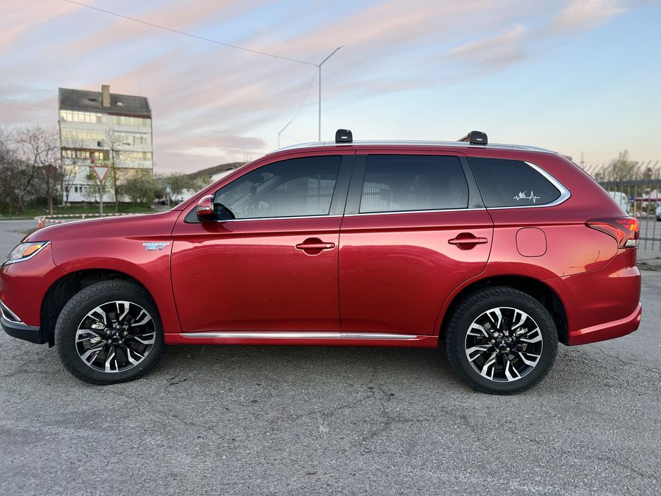 Mitsubishi Outlander PHEV 2018