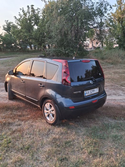 Nissan note 2012