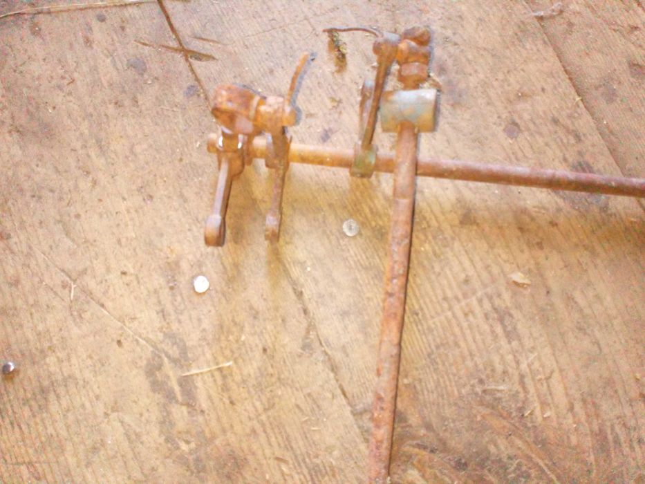 Кронштейн рульової т 40