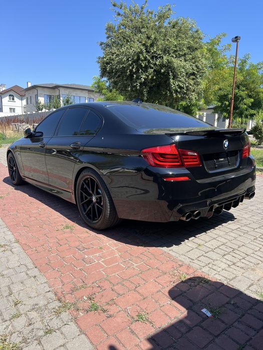 Продам F10      2013г