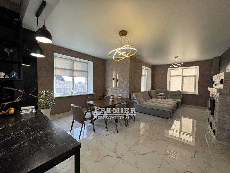 Продам дом в Прилиманском 2 этажа, подвал, солнечные панели