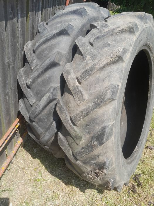 Opony rolnicze Stomil Olsztyn 12.4-32