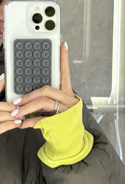 Накладка з присосками на Iphone