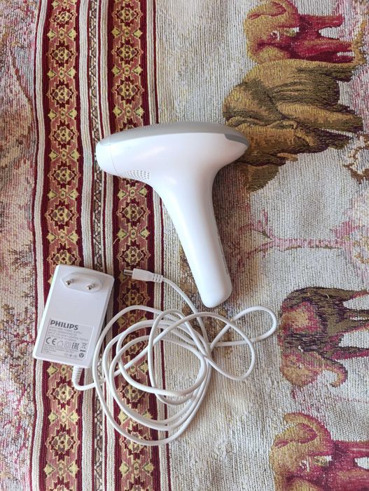 Фотоепілятор Lumea від PHILIPS SC1994