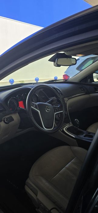 Opel insignia 2.0 Cdti  2011