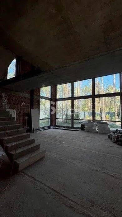 Продаж нового  будинку 350 м2, Плюти 18 соток БЕЗ % Локація - топ