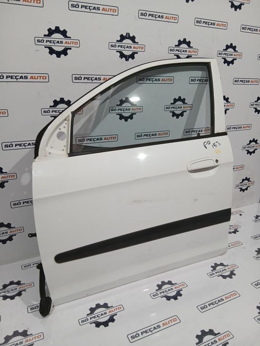 PORTA FRENTE ESQUERDA BRANCO KIA PICANTO MK1 1.0 16V 2004-2011 ANO: 20