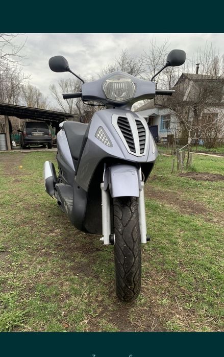 Мопед скутер 200 кубів двомісний