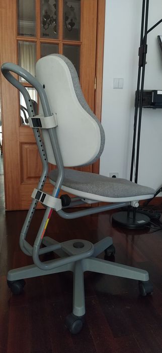 Cadeira de escritório ergonómica