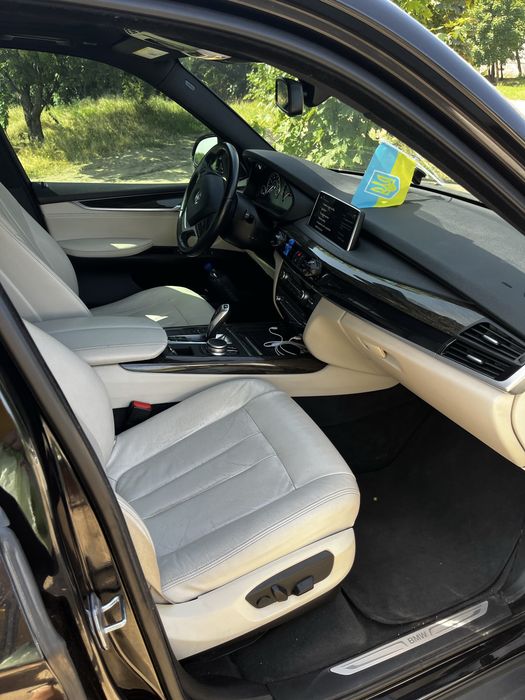 Продам BMW X 5..