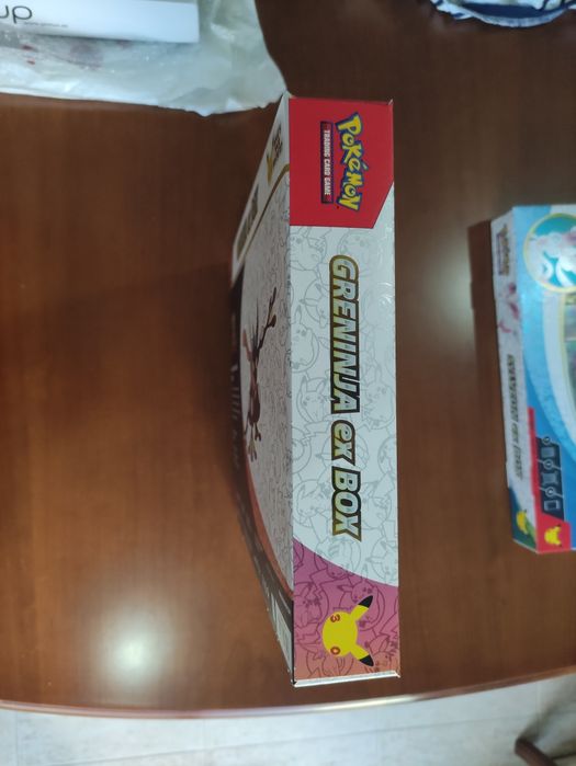Pokémon TCG - 30th Celebrations Greninja ex Box.