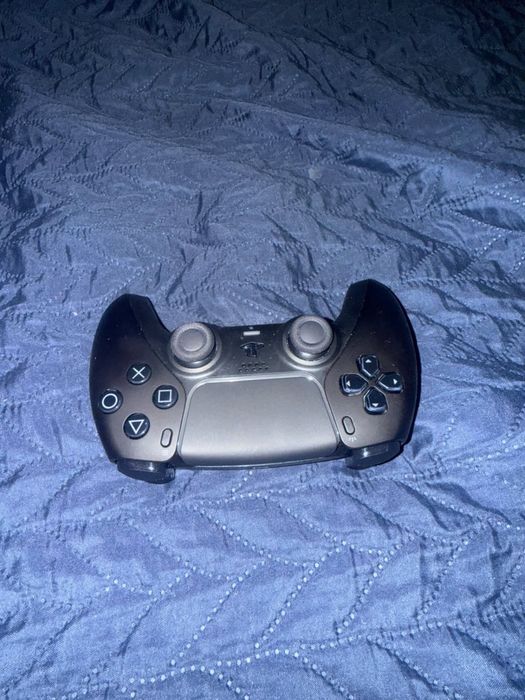 PS5 com leitor, 850gb com comando novo