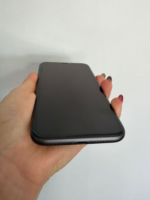 iPhone 11 64GB Preto — Muito Estimado + Extras