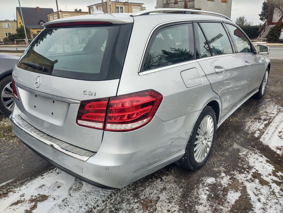 mercedes E-KLASA 2013r LIFT 2.2CDI 136KM NAVI uszkodzony