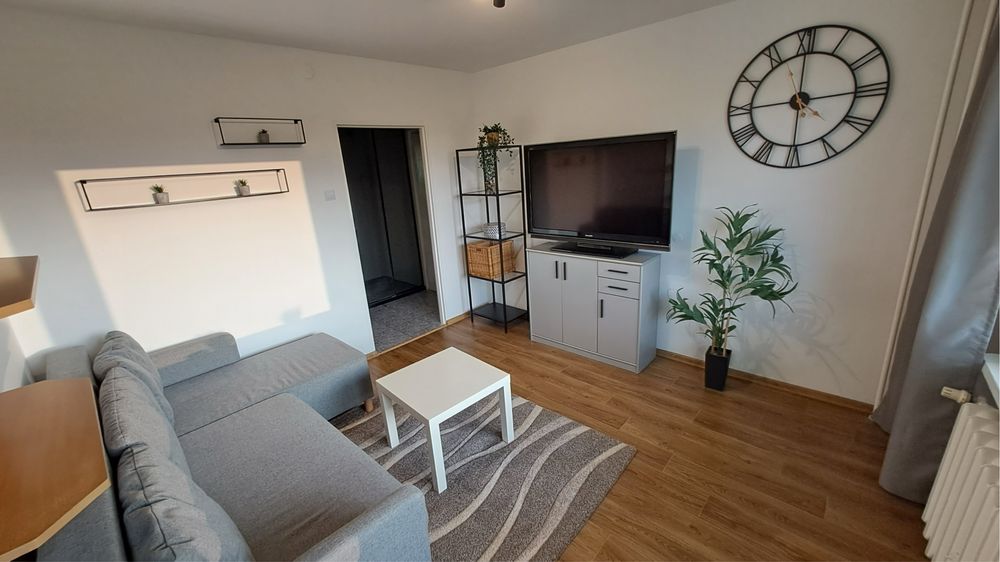 Kawalerka umeblowana z balkonem na 2. Piętrze przy ul. Chełmońskiego