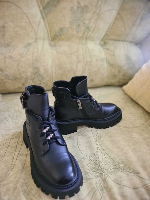 Черевики Erisses