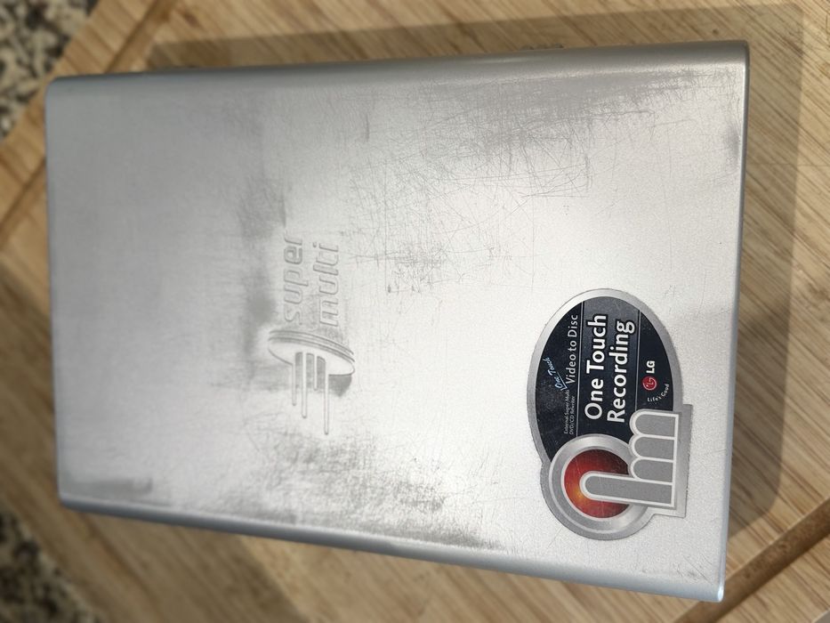 Gravador DVD Externo LG – Converte VHS e Vídeos Antigos para DVD (One Touch)