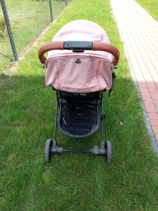 Sprzedam wózek spacerowy
