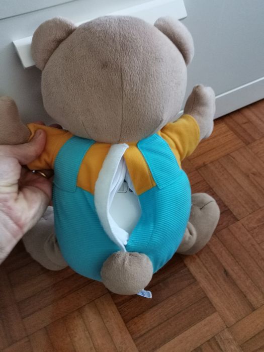 Peluche ursinho com sons e falas