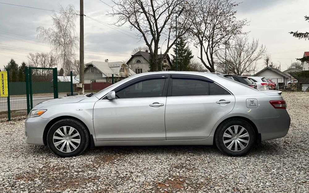 Toyota Camry 2011