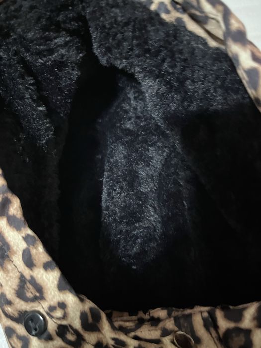 фірмова курточка 18-24 більшомірить