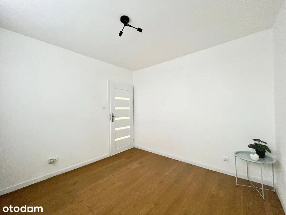 Nowoczesne, jasne mieszkanie – balkon, zieleń