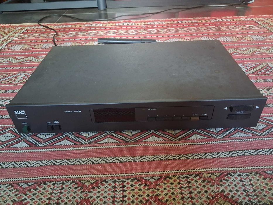 Radio sintonizador NAD 4130
